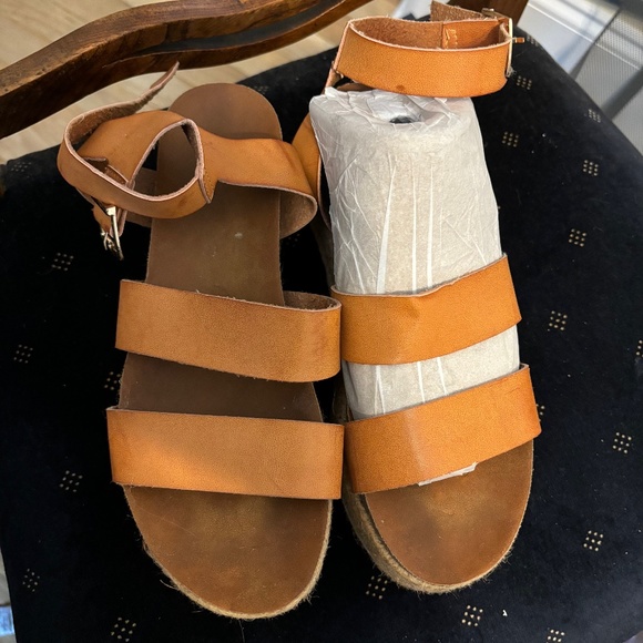 Patrizia Tan platform sandals EU 38, US 8 - Picture 1 of 4